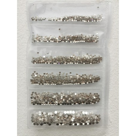 Bolsa piedras varios tamaño color cristal  1440 pcs 